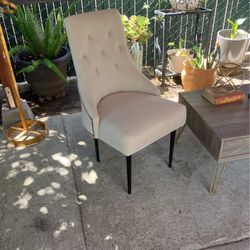 2 Beautiful Cream Chairs