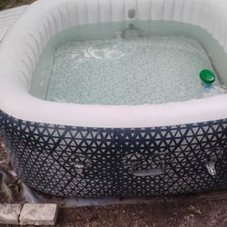 Saluspa Monterey 