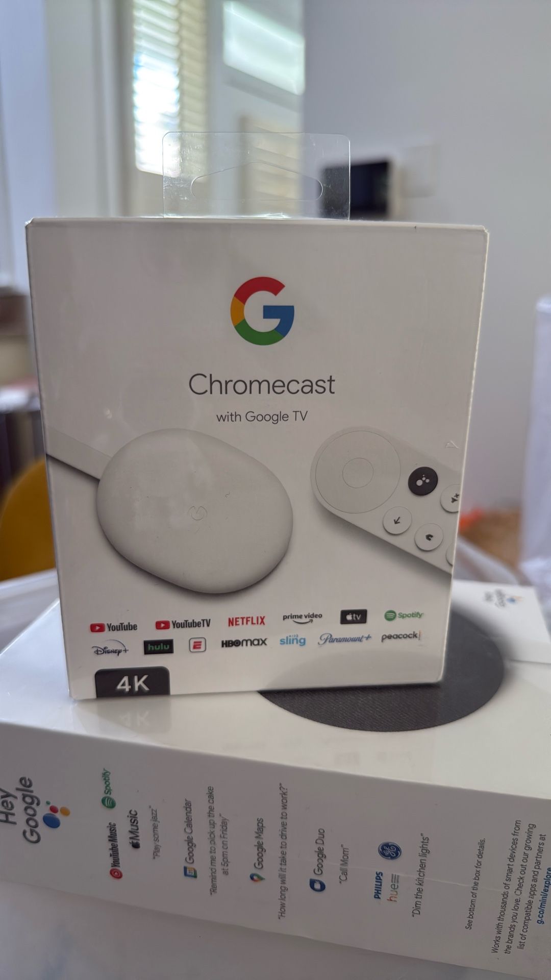 Google Chromecast w/Google TV