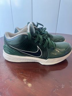 Nike Kobe 4 undefeated size 10.5