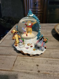 Winnie the Pooh music box