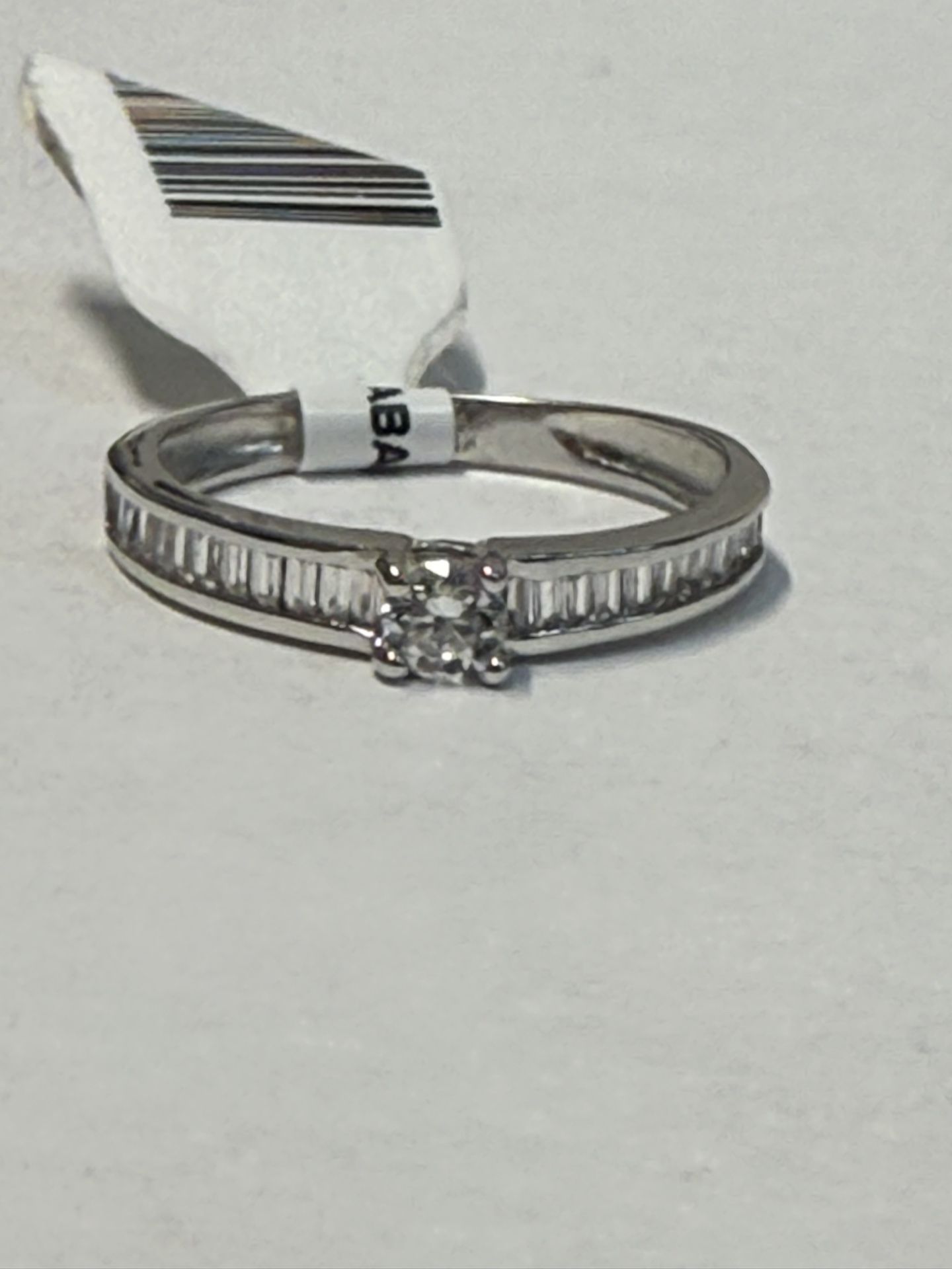 Solitaire White Gold Stone Ring 