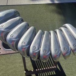 Cobra Aerojet One Length Irons (R Hand) LW To 4i