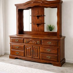 Vintage Solid Wood Dresser w/ Mirror Hutch Top Vaughan Bassett 2-Piece 9 Drawer
