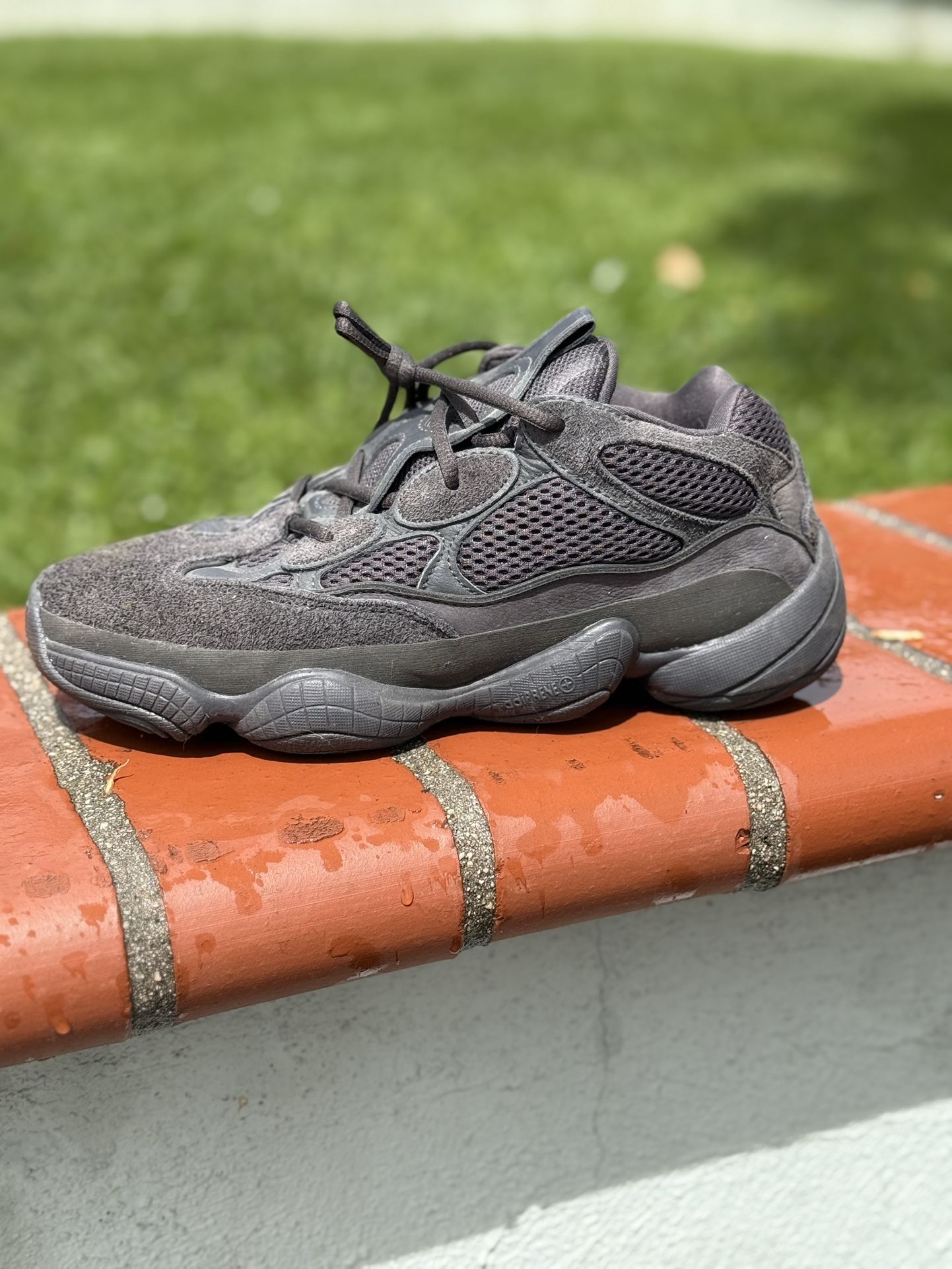 Yeezy Boost 500 Size 9