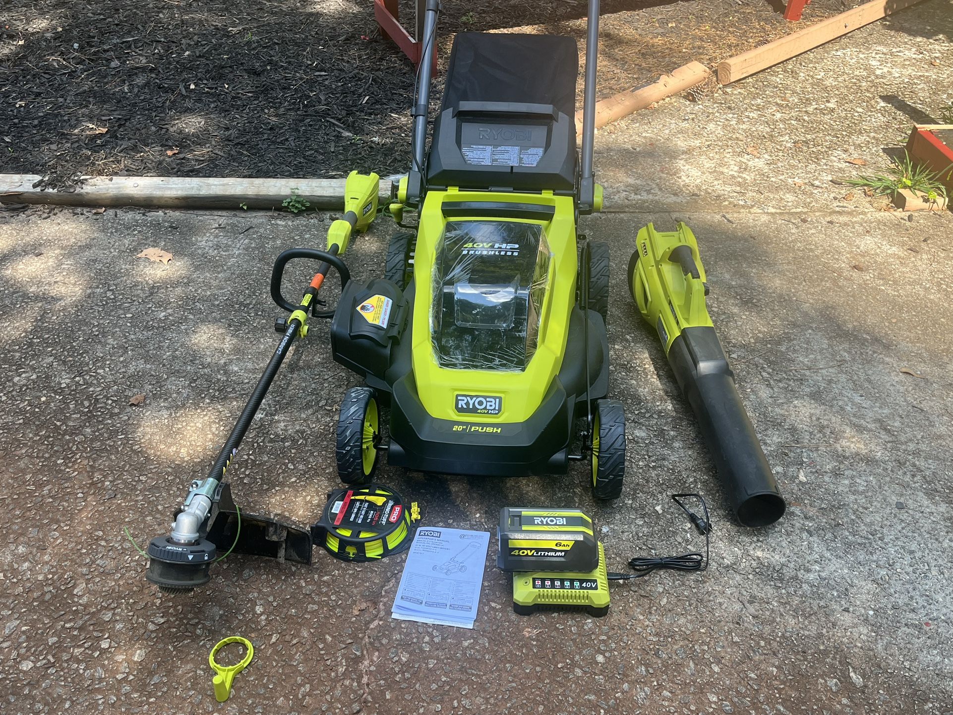 Ryobi 40 volt 20 inch Push Mower Blower String Trimmer Battery charger 280
