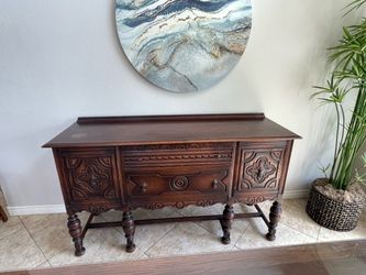 Antique Dining Table, 4 matching chairs & a matching buffet