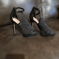 Aldo - Heels.    Size 7
