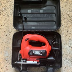 Black & Decker JS500 Jigsaw with Case – Variable Speed