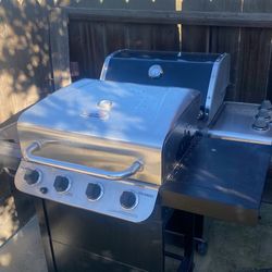 Weber And Char Broil Bbq Good Condition