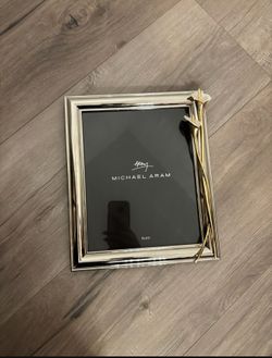 Micheal Aram . Frame  Pic . Open Box 