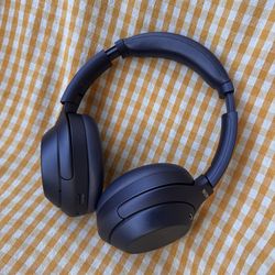 Sony WH-1000XM4 (Midnight Blue) — Pristine / Full Box / Verified Battery