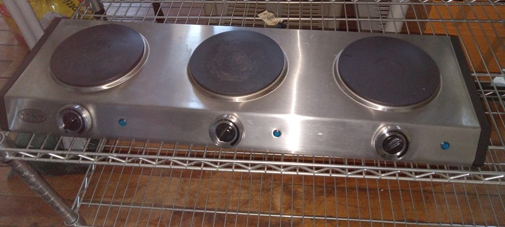 Like Brand New 3 Burner Electric Stainless Steel Deal