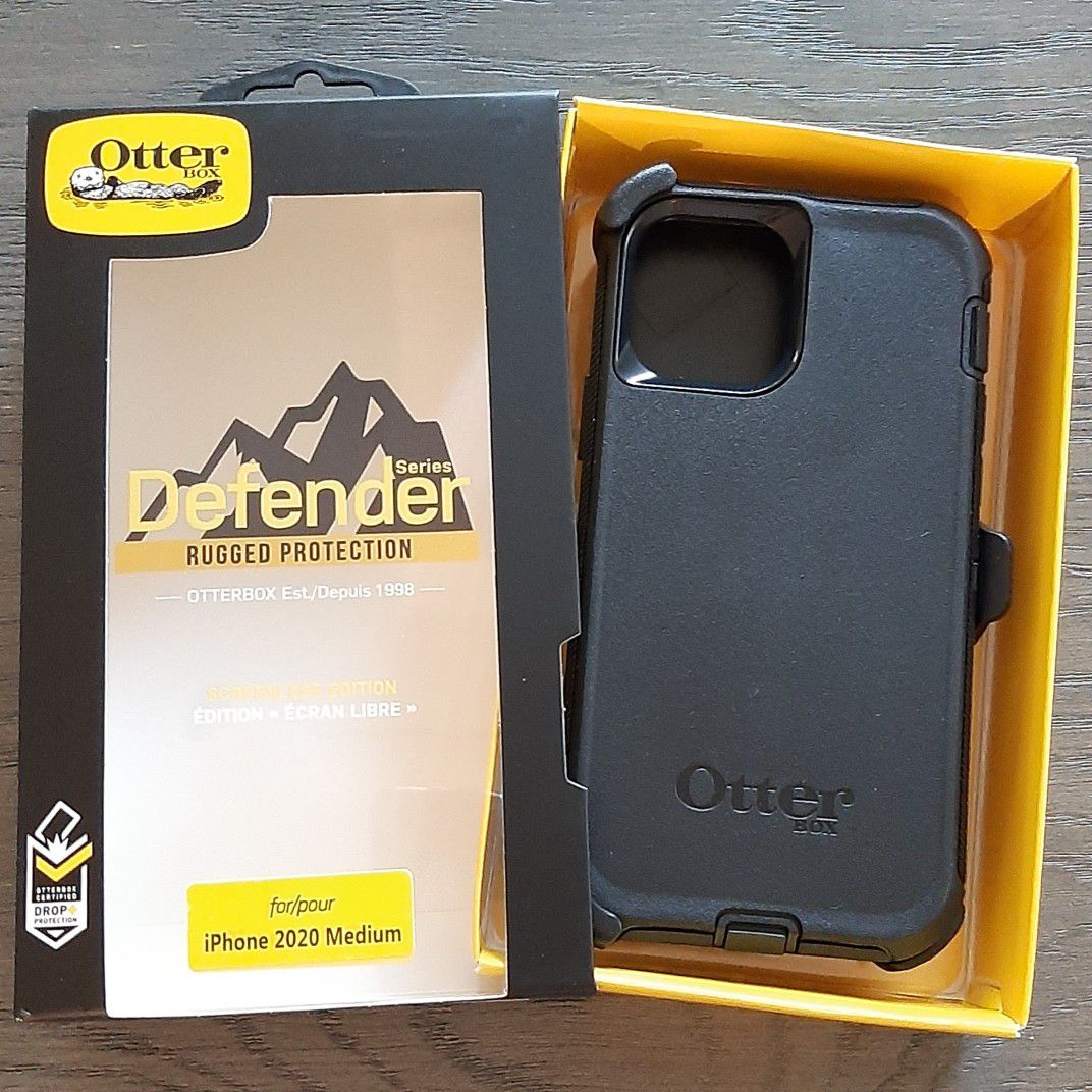 iPhone 12 /iPhone 12 Pro Otterbox Defender Series Case with belt clip holster