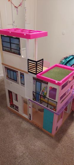 🩷Barbie Dreamhouse Dollhouse Playset🏠