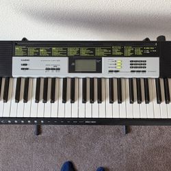 Casio LK 135 Keyboard With Stand 