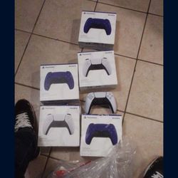 6 PS5 Dual Sense Controllers Band New