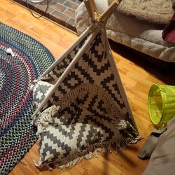 NEW No Tags- Cat Or Small Dog Tent Bed