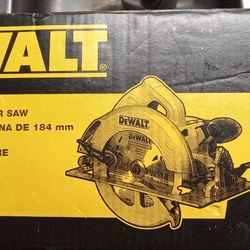 New Dewalt Circular Saw DWE575