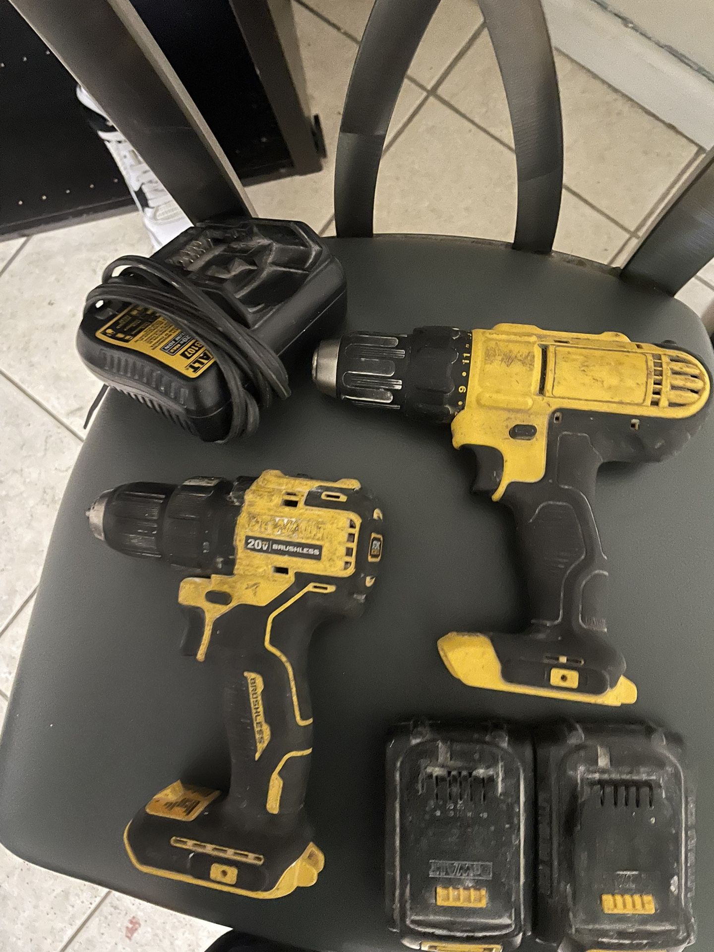 Dewalt Two Power Drills Two Battery Packs Plus Charger 140$