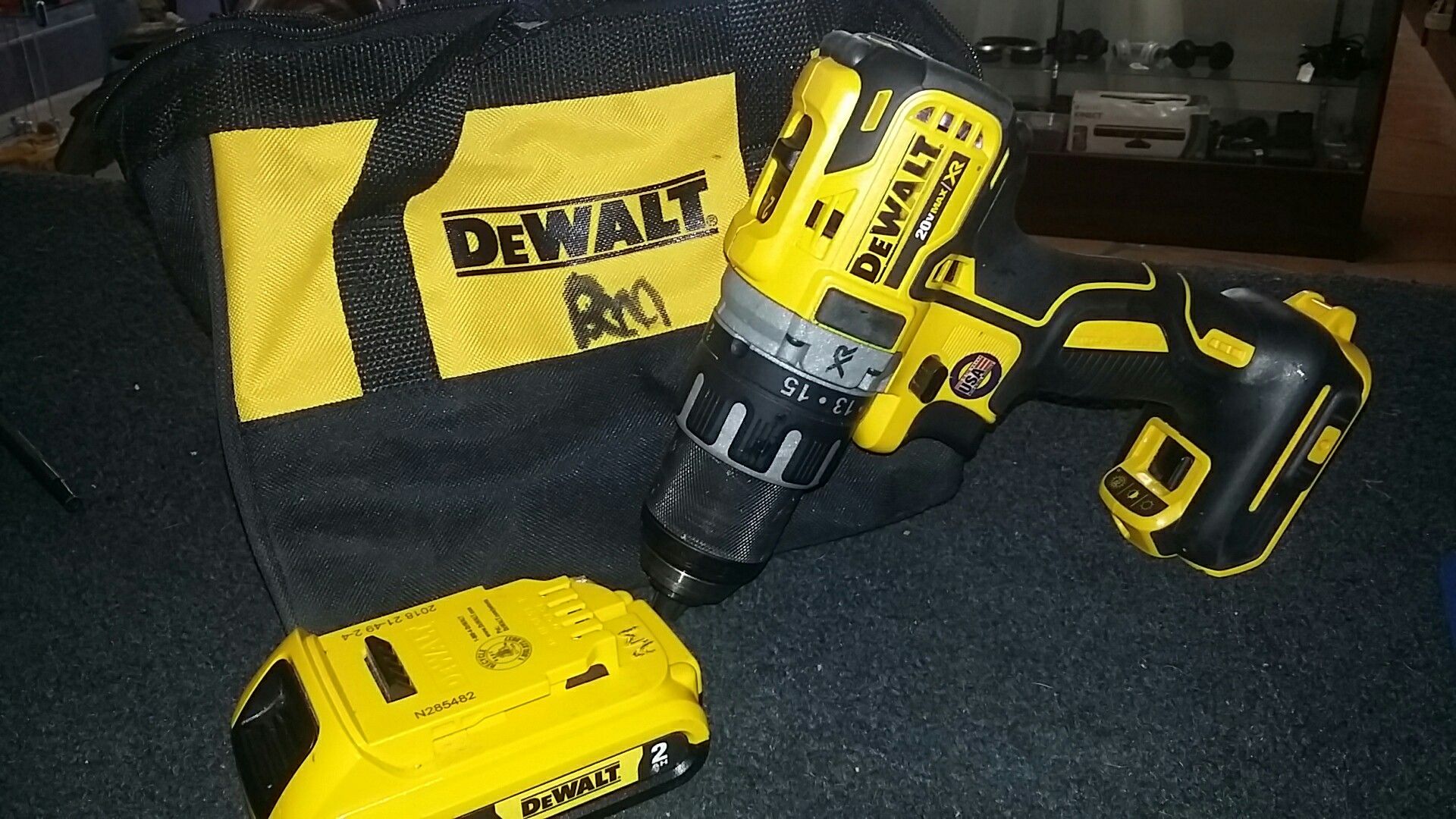 DeWalt brushless drill model dcd791 1/2 in