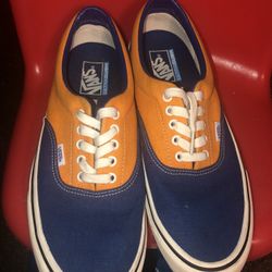 VANs  UltraCush  Off The Wall  Size Mens 10.5 Wom 12