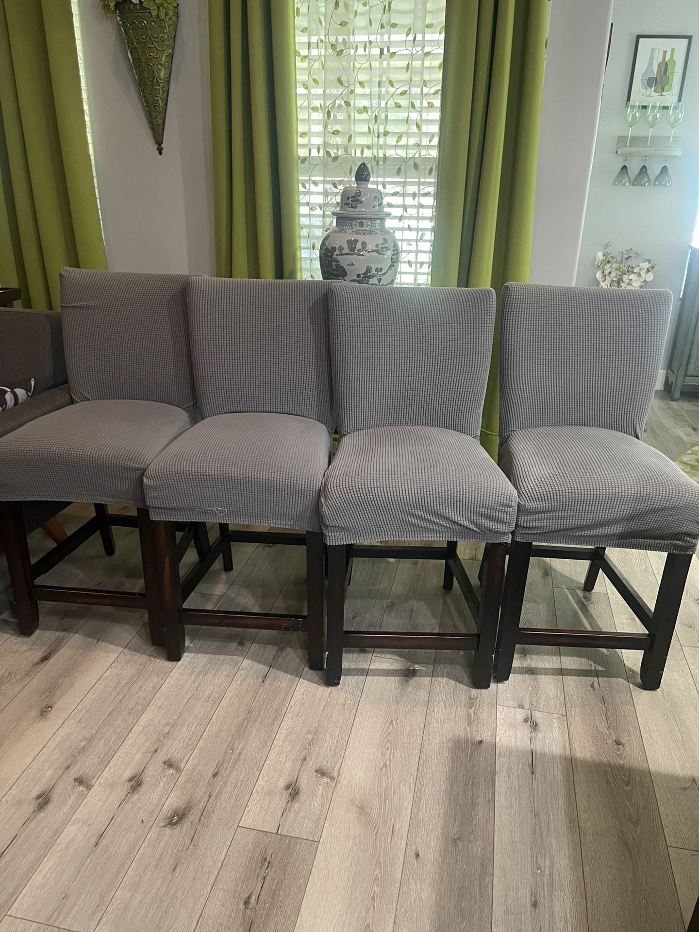 4 Bar Stools