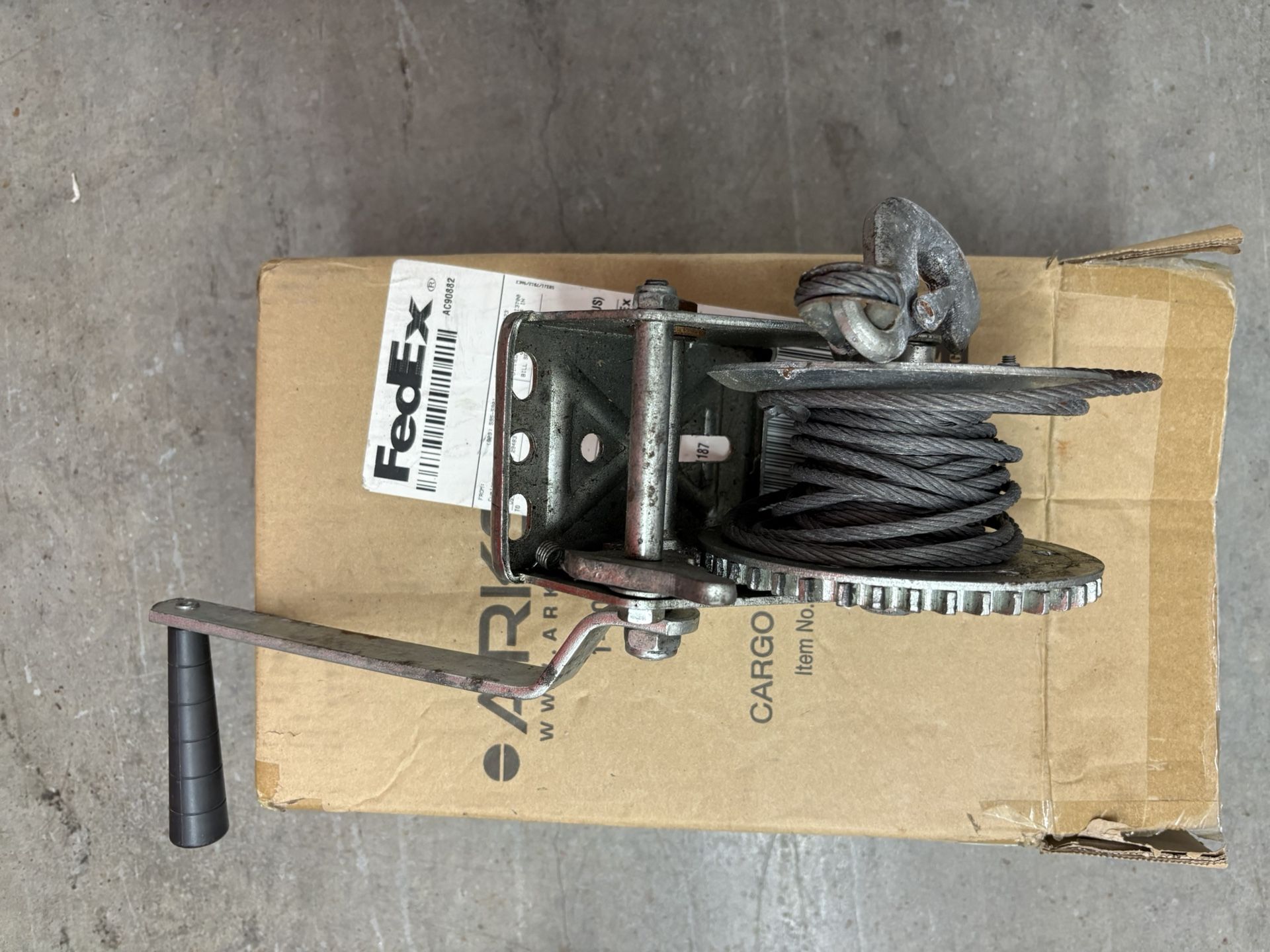 All Purpose 1000 lb Hand Wench