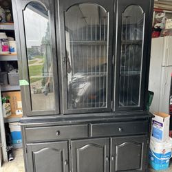 Black Hutch