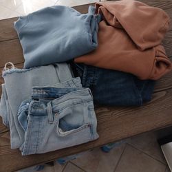 4 Lot Clothing Size 4 XS JEANS AND SWEATSHIRT hoodie