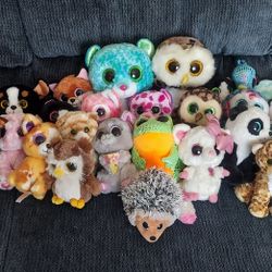 Small Stuffed Animals 