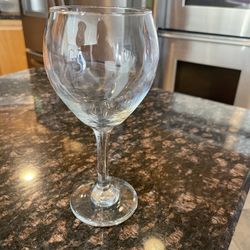 100 Wine Glasses