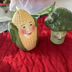  Corn And Broccoli Salt And Pepper Shakers