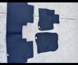 2017/2022 Honda crv OEM floor mats