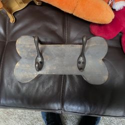 Wood Dog Leash Hanger