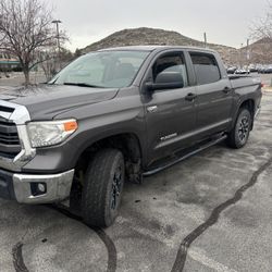Toyota Tundra 