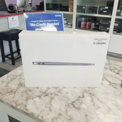 Macbook Air SG M1 Chip With 8gb Ram And 256ssd 