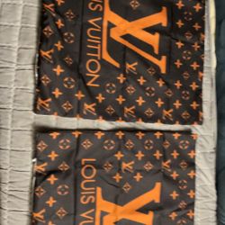 Brand New Set Of 2 LV pillow Cases 