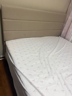 brand new queen mattress and bed frame