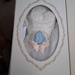 VINTAGE WEDDING GOWN
