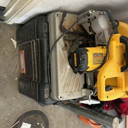 Dewalt Saw 