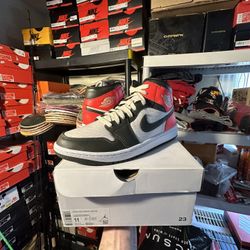 Jordan 1 Mid “Light Orewood”  Brand New!  Size: 9.5M / 11W