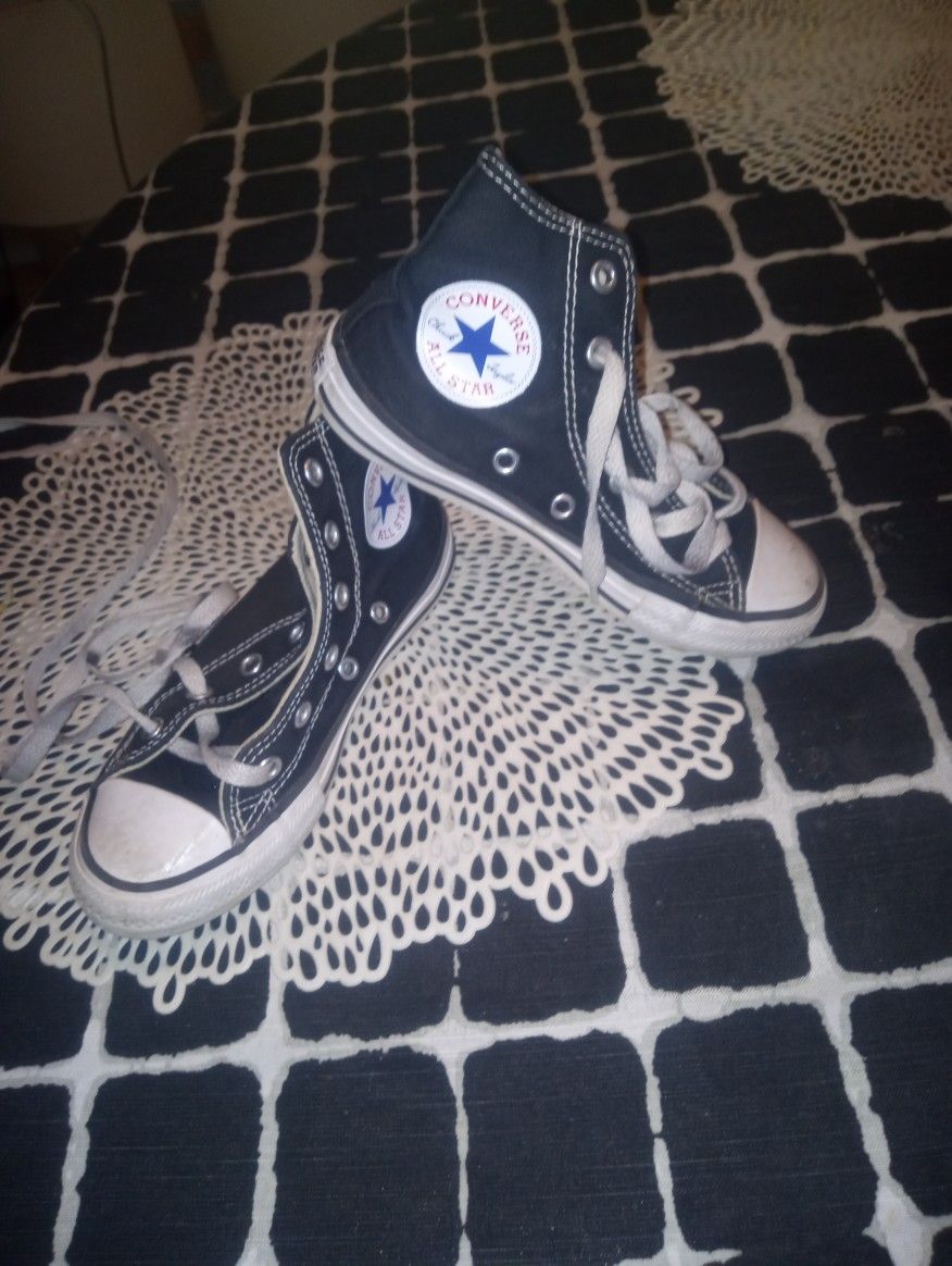 Converse Shoe Size 12 In Good Condition