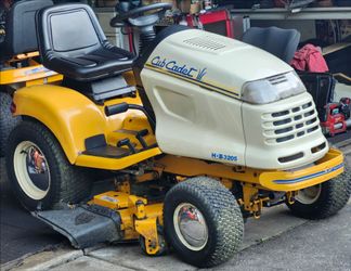 CUB CADET HDS3205 TRACTOR / MOWER