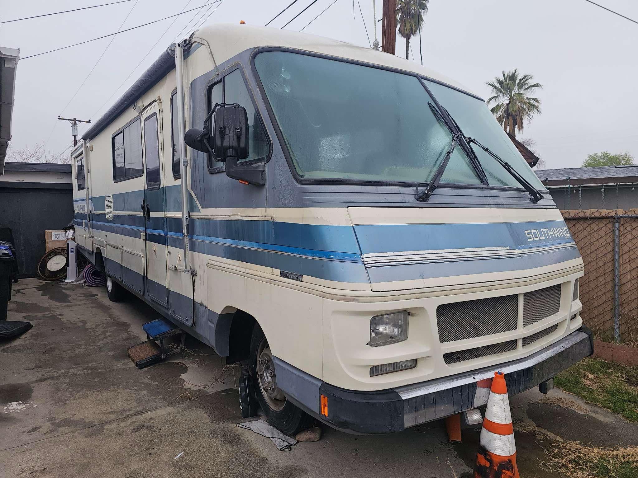 1999 Fleetwood Southwind