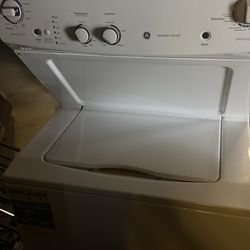 GE Stackable Washer,Dryer Combo  Washing Machine, Maytag,LG,Samsung,Used For 2 Months. Practically New. Very Clean. Perfect Condition,