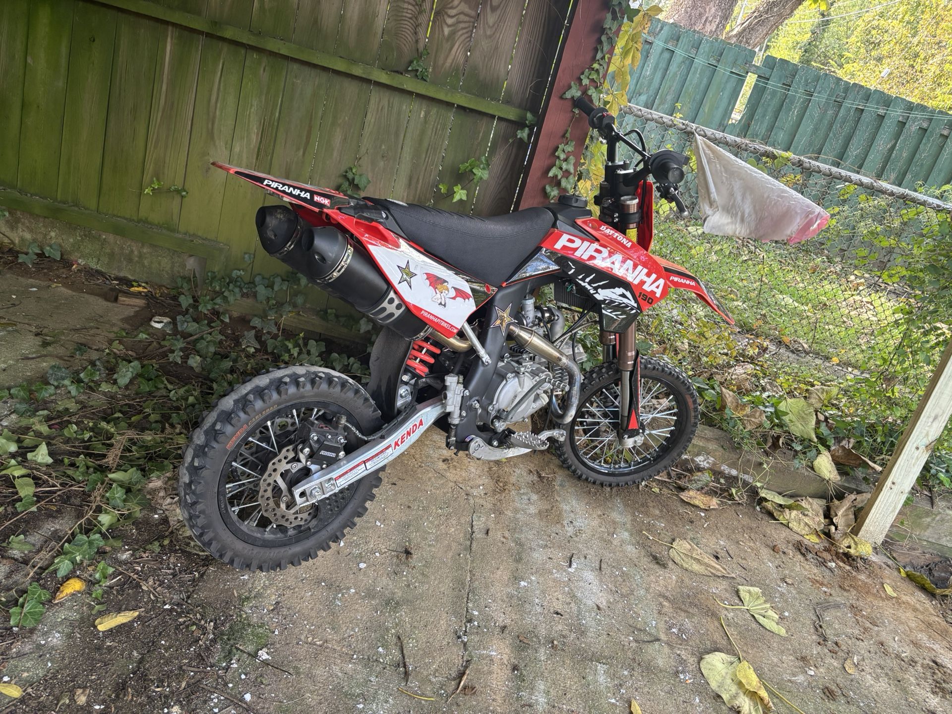 2023 PIRANHA Daytona 190