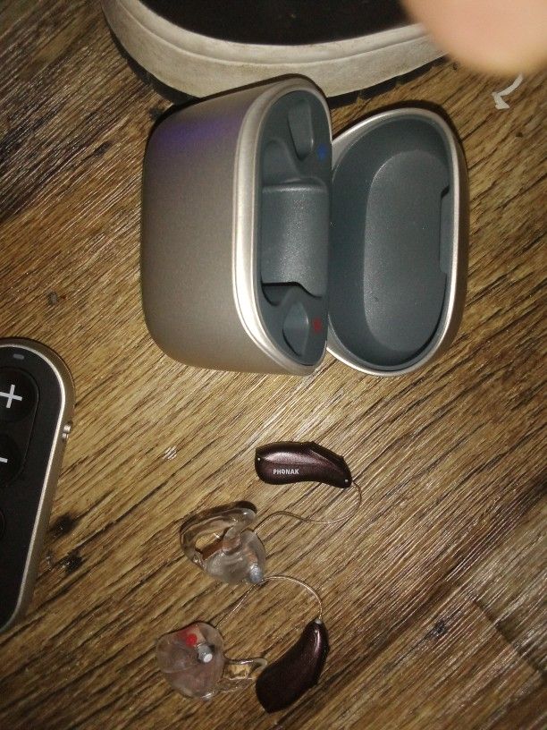 Hearing Aids With Remote