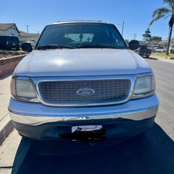 2002 Ford Expedition