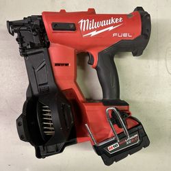 Milwaukee M18 FUEL 18-Volt Lithium-Ion Brushless Cordless Coil Roofing Nailer w/ 5.0 battery (no styling tips)